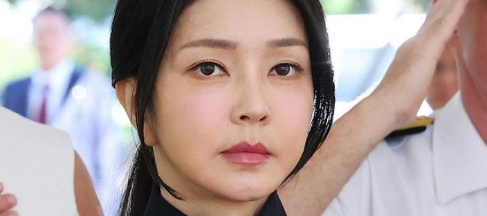 너무 늦은 김건희 압수수색, 7개 사건 동시 수사 들어간다. 이미지