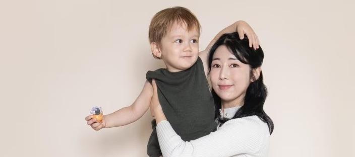 30번 떨어져도 포기 안 한 이유…사유리, 아들 위한 눈물의 ‘국가고시’ 합격기 이미지