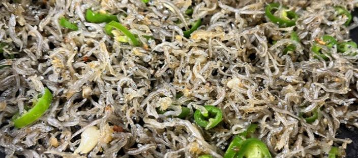 멸치볶음 그냥 볶지 마세요! '이것' 넣으면 맛이 배가 됩니다 이미지