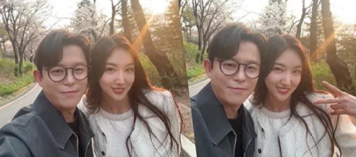 “첫 만남에 손 잡았다”…47세 토니안, 10년 전 인연 만났던 중국 여배우와 소개팅 이미지