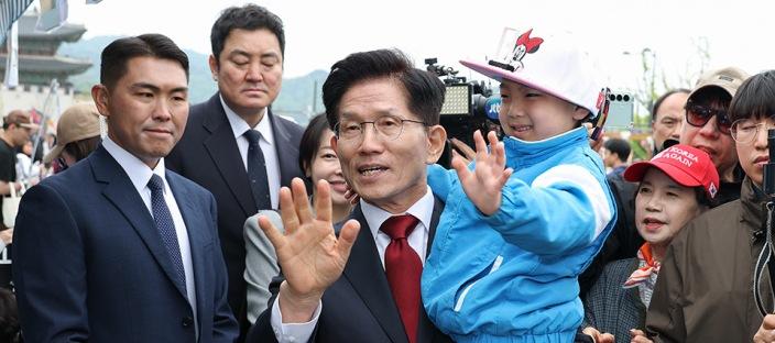한덕수에 목매는 국민의힘, 김문수가 버티면 방법이 없다. 이미지