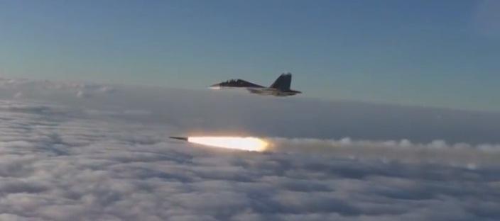 러시아 Su-30 전투기 미사일 발사! 작전 중이던 우크라이나 MiG-29 전투기 초토화! 이미지
