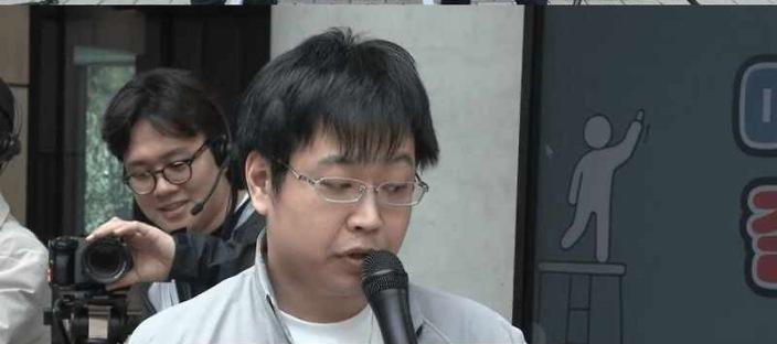 진짜 광기에는 이유가 없다 ㄷㄷㄷ 이미지