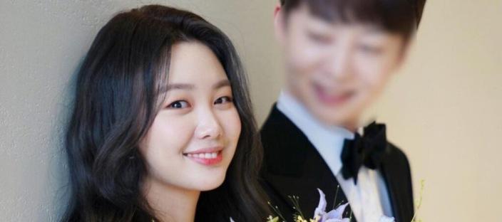 22세 최연소 아나운서+검사 남편과 깜짝 결혼, 그녀가 아이에게 자기 성을 물려준 이유 이미지
