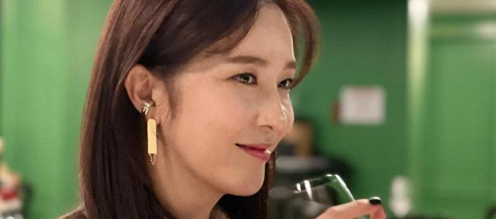 평생 남편 하나만 바라보는 조강지처였는데 영화 한 편때문에 이혼한 여배우 이미지