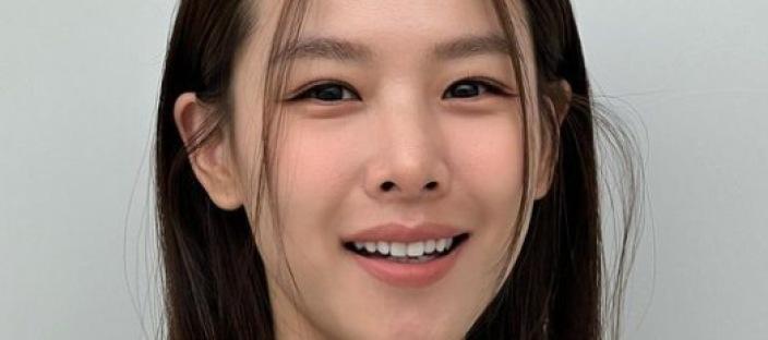 이혼하고 일상생활 힘들었는지 딸 데리고 한국 떠난 유명 배우 이미지