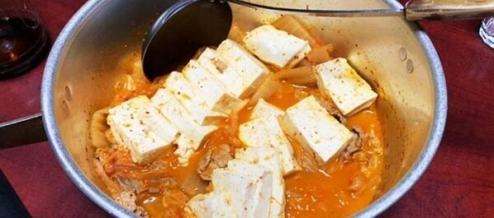 김치찌개 "단골 재료인 이것 암유발 무려 3배" 의사도 경고 이미지