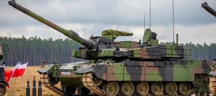 푸틴 망했다! 한국이 수출한 폴란드 K-2PL 전차에 러시아 T-90M 전차 초토화! 이미지