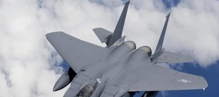 한국 공군, F-15K 전면 업그레이드 착수! AESA 레이더 탑재로 하늘을 지배한다! 이미지