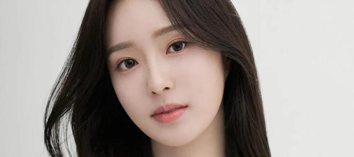 최연소 아나운서로 합격 했다가 "잘나가는 검사 남편이랑 결혼에 성공한" 아나운서 이미지