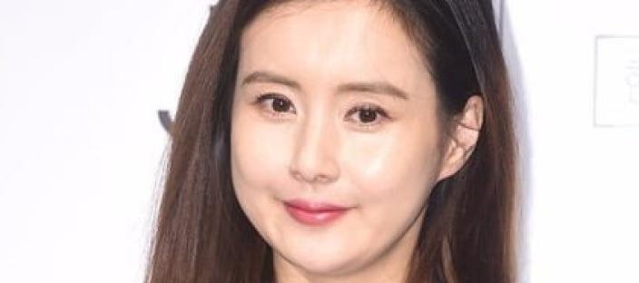 재벌가 시집갔지만 이혼 후 생활고에 자동차, 가방 팔고 투잡 뛰는 여배우 이미지
