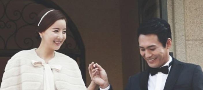 생활비 100만원... 무명 18년 남편 옆 지킨 미스코리아 출신 여배우 이미지