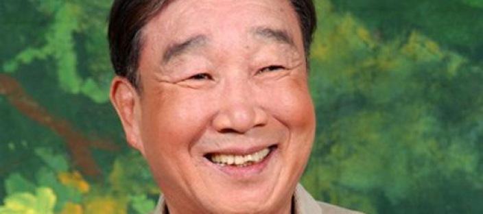 “7개월 시한부입니다” 죽음 문턱에서 재혼한 아내 덕분에 다시 살아난 윤문식의 인생 2막 이미지