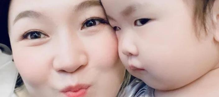 하늘나라로 떠난 남동생 조카 4명 키우는 국민가수는 지금.. 이미지