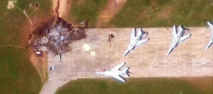 한국 위험하다! KF-21 전투기 북한이 컨테이너 방사포에서 발사한 군사 드론에 초토화! 이미지