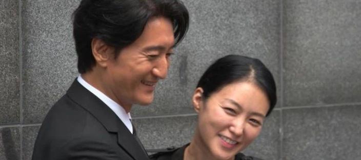 "아내가 먹여 살립니다” 유명 배우 보다 더 잘 번다는 12살 연하 아내의 수입 정체는? 이미지