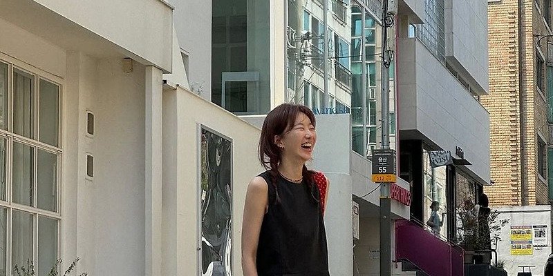 장희진 블랙 벌룬 원피스