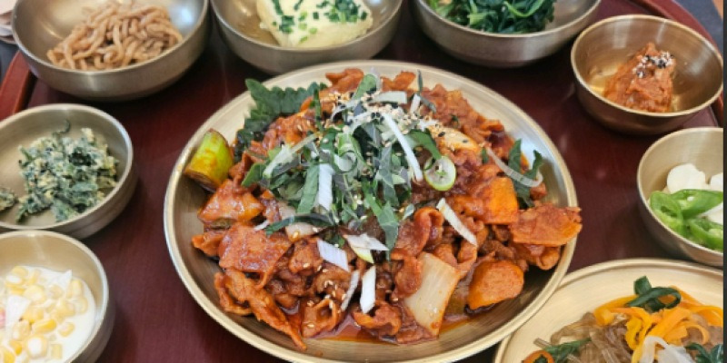 🍚 만원 한 장으로 이런 정성은 쉽지 않죠,,,,먹어본 사람은 다 극찬하는 집밥 맛집~! | 맛집ON