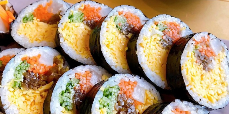 날씨 좋은 봄날~ 피크닉 필수 메뉴! 서울 김밥 맛집 BEST 5 | 식신