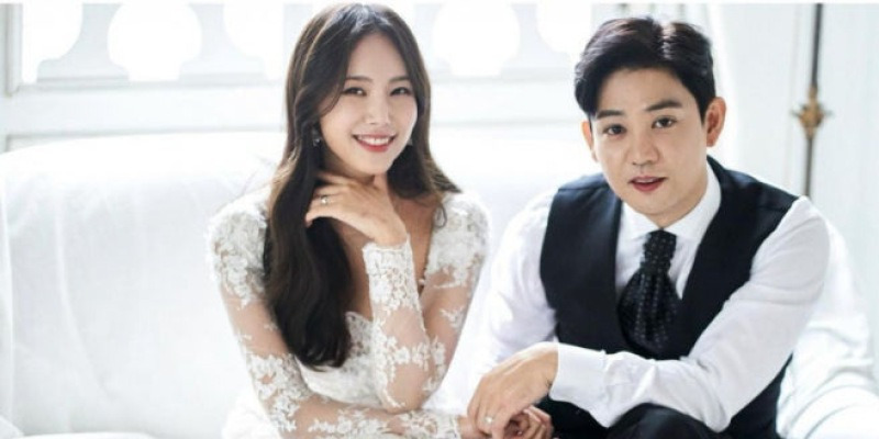 탑여가수❤️스타 프로듀서, 8년 열애 끝에 결혼발표! '美대저택' 공개 - 콘텐츠뷰