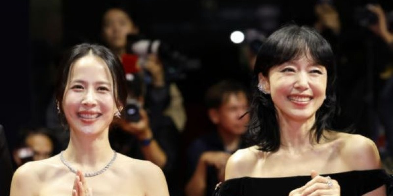 Jeon Do-yeon and Jo Yeo-jeong wear minimalist black red carpet gowns