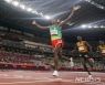 [도쿄2020]바레가 남자 1만m 우승..육상 첫 금메달