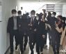첫 구속 LH직원 '1년6개월' 실형 선고.."내부정보 이용 부동산투기"