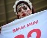 ‘월드컵 탈락’ 환호한 이란 남성…보안군 총 맞아 사망