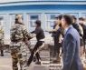 통일장관이 탈북의사 확인·범죄자 수사의뢰 법제화 추진