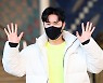 신성, 다정한 인사