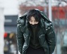 윤시윤 '90도 인사'