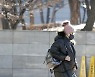 양희은 '추울 땐 털신이 최고'