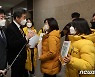 민주당 의총 찾은 정의당 '올바른 중대재해법 제정하라'
