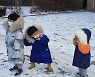 '삼형제맘' 정주리 "어린이집 가는 길, 매섭게 춥구만" [★해시태그]