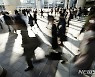 일본 코로나 신규환자 7840여명 '폭증' 나흘 연속 최다..누계 27만명 돌파