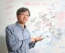 "코로나19는 백신학 교과서를 다시 쓰는 사건이었다"