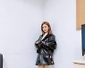 송가인, 올블랙 가죽 아이돌룩..시크美 가인이어라[스타IN★]