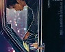 유노윤호, 신곡 'Need You Right Now' 포스터 공개..감각적 비주얼