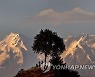 NEPAL WEATHER MOUNTAIN