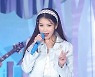 아이유 '사탕처럼 달달한 무대'