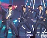 열정적인 무대 펼치는 뉴이스트!
