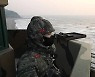 해군함정 간부 1명, 백령도 해상서 실종 12시간 만에 숨진 채 발견(종합)