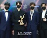 [포토]뉴이스트, '눈빛만봐도 떨려'