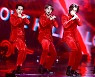 [MD포토] 몬스타엑스 '레드벨벳 열정의 무대'