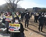 "예배는 생명"..부산교회 2곳서 1500명 대면예배