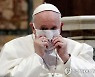 "교황 주치의, 코로나19 합병증으로 사망"