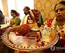 PAKISTAN TRADITIONS MASS WEDDING