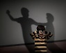 소아정신과 의사들이 알려주는 '아동학대' 의심 신호