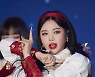 [MD포토] 여자아이들 수진 '포기할 수 없는 레드립'