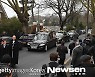 화장터 도착한 바바라 윈저 운구행렬[포토엔HD]